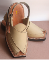 Load image into Gallery viewer, Chamoisee Baryaley- Peshawari Chappal