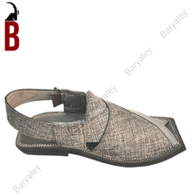 Load image into Gallery viewer, Patterned Grey Baryaley- Kaptaan Chappal
