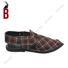 Load image into Gallery viewer, Squared Baryaley- Charsadda Chappal
